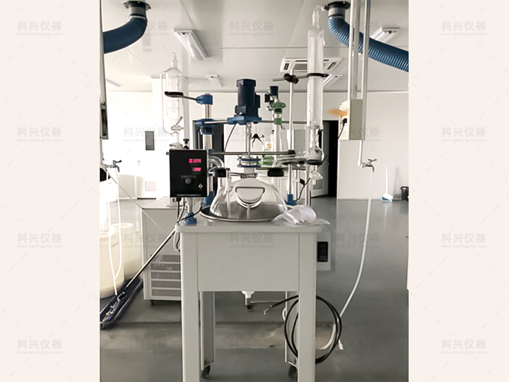 上?？婆d儀器與某公司合作